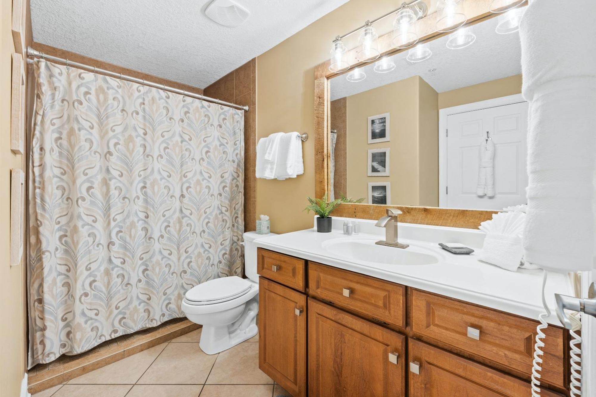 Emerald Isle By Panhandle Getaways Panama City Beach Room photo